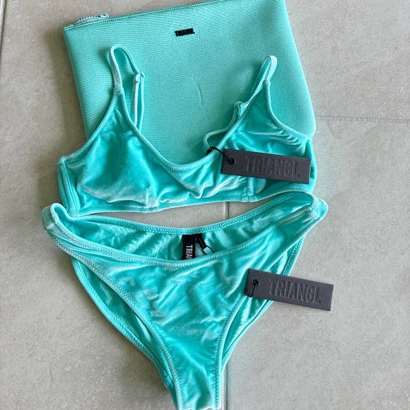 Brand new Triangl Swimsuit - Picture 1 of 3